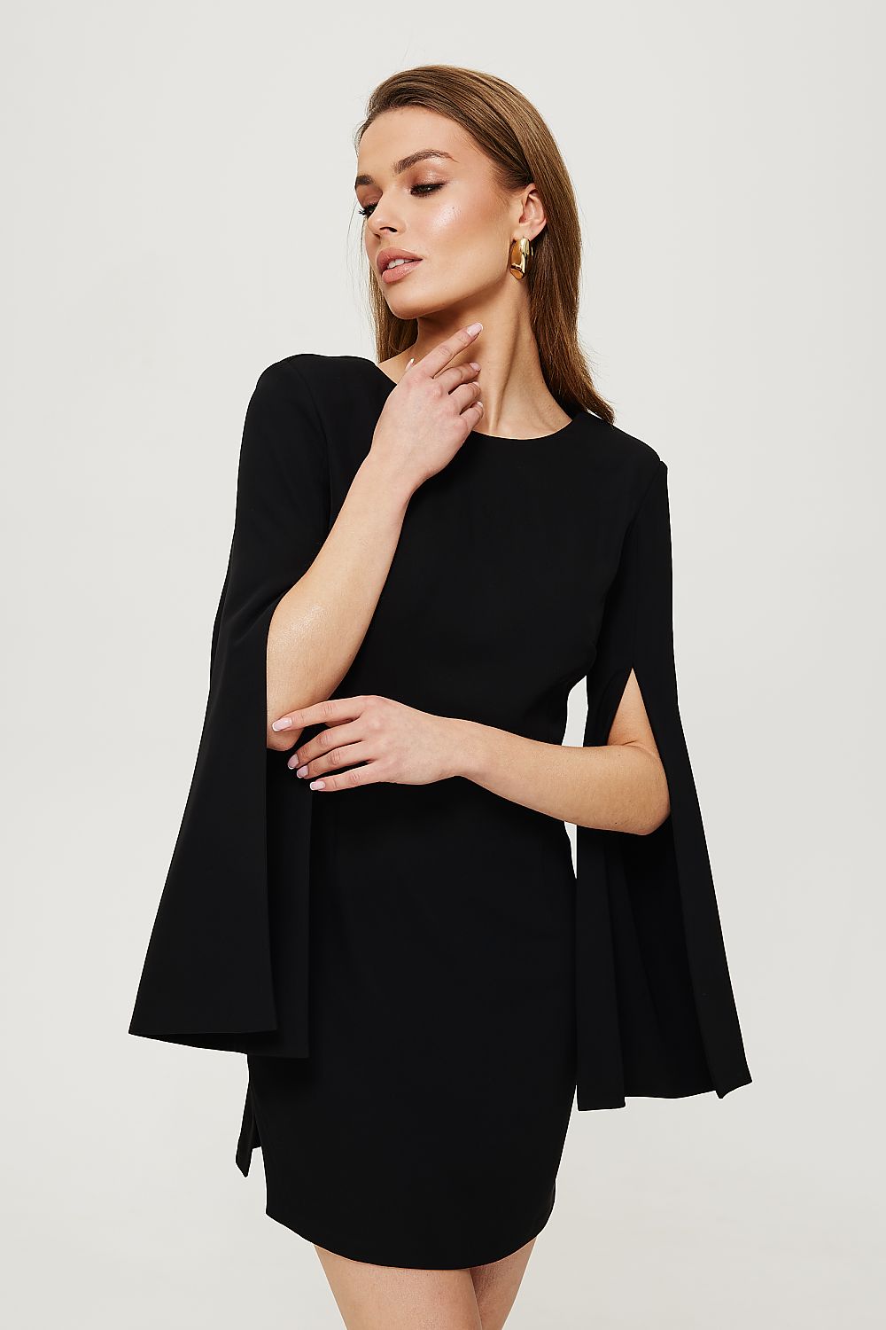  Cocktail dress model 193976 Makover 