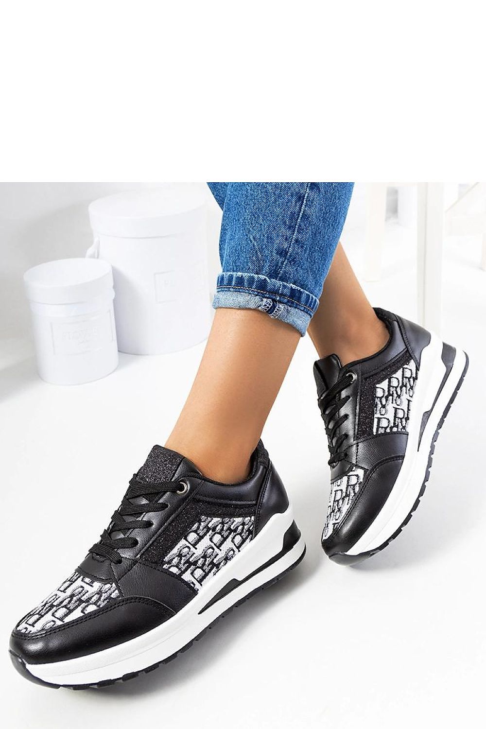  Sport Shoes model 208045 Solea 