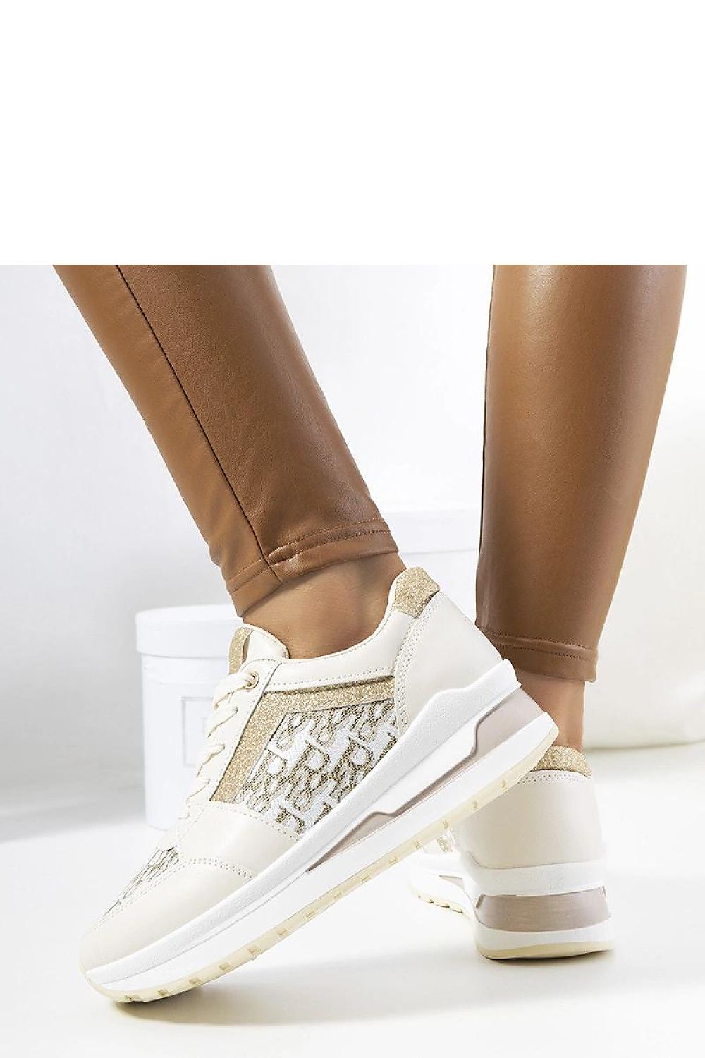  Sport Shoes model 208046 Solea 