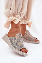  Buskin model 211956 Step in style 