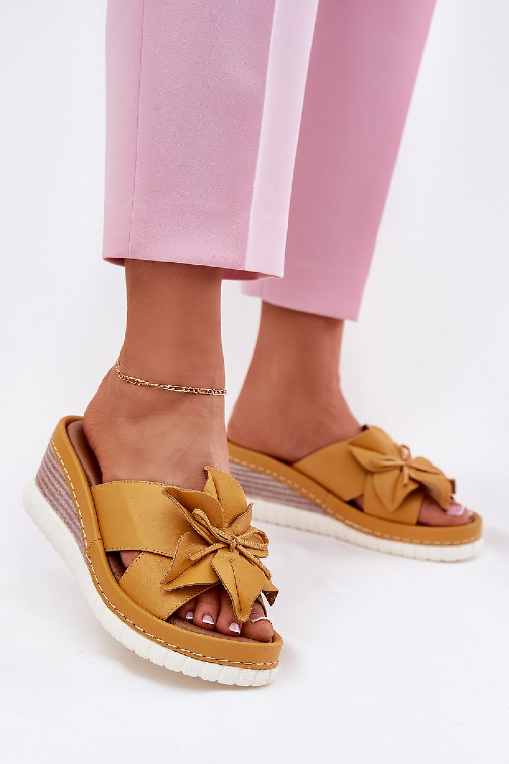  Buskin model 212705 Step in style 