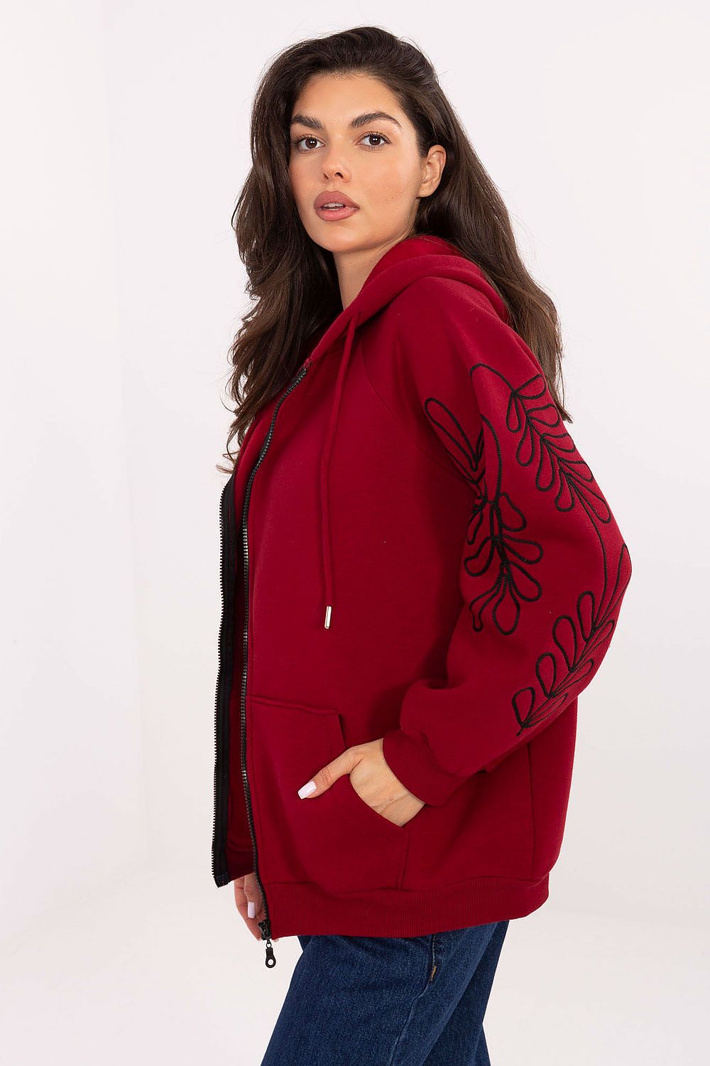  Sweatshirt model 218251 Relevance 
