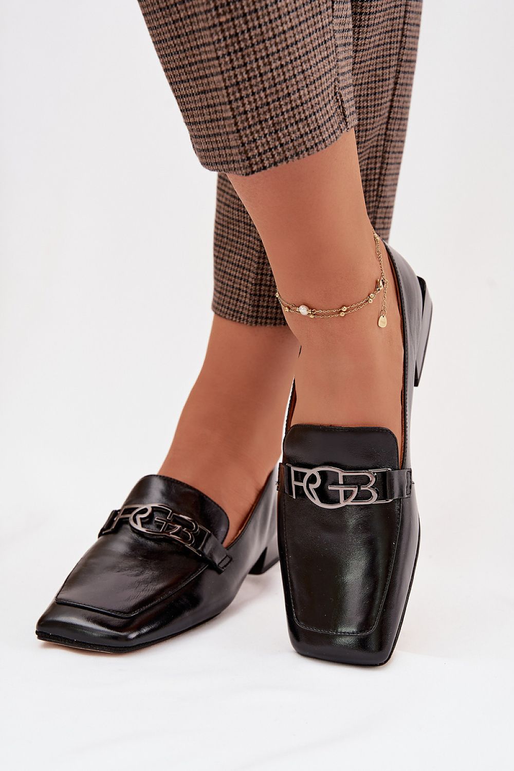  Flip-flops model 225361 Step in style 