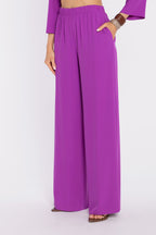  Women trousers model 225925 Moe 